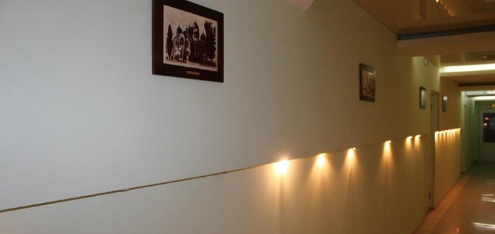 Трехместный классический номер в хостеле «Westend Hostel Kiev» в Киеве. Забронировать по акции