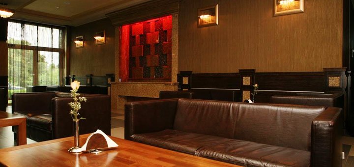 Restaurant in the hotel &quot;uzhgorod&quot; in uzhgorod. book by promotion