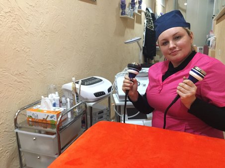 Корекція фігури у косметологічному кабінеті Наталії Сухіної у Дніпрі. Записуйтесь на вакуумно-роликовий масаж з акції.