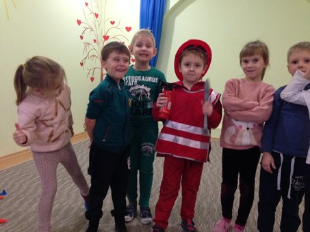 Theatrical art in the kindergarten &quot;businki&quot; in the dnieper. sign up your child for a promotion.