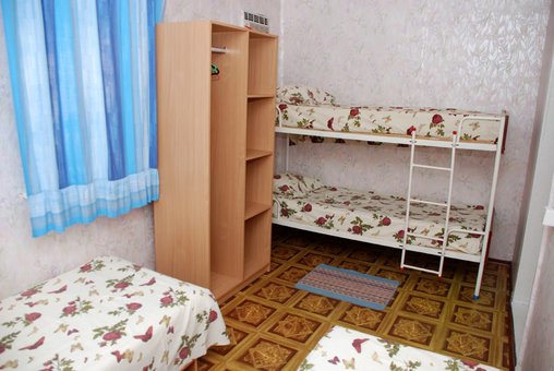 Забронировать элитный коттедж на базе отдыха «Будивельник» в Кирилловке со скидкой4