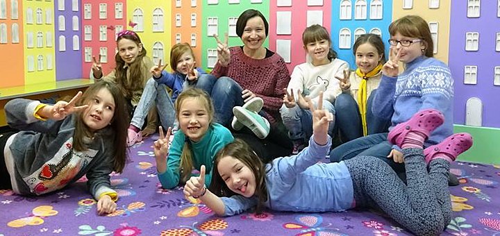 Скидки на занятия в клубе развития ребенка «Слоненятко-Сонечко»
