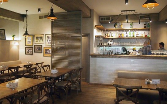 Интерьер кафе «Very Well Cafe» в Киеве