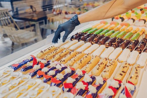 Cakes in the confectionery "Honey" in Kyiv with a discount