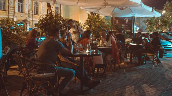 Ланчи в баре «Шарлатан» в Киеве со скидкой 1