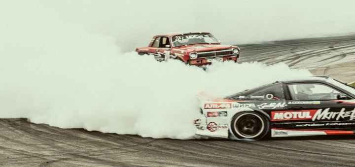 Гоночные соревнования «RTR Time Attack» на автодроме Чайка. Покупайте билеты на открытие сезона RTR 2017 со скидкой.