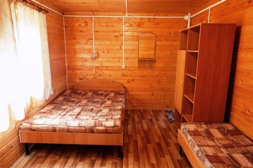 Трехместный номер на базе отдыха «Колос» в Кирилловке