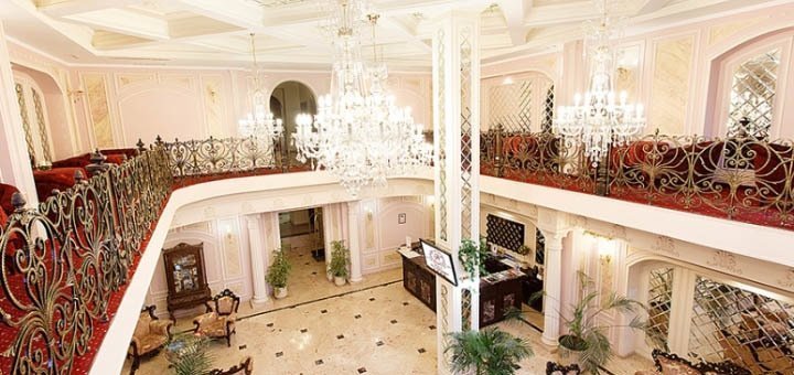 Конференц-зал в отеле «Калифорния» в Одессе. Планируйте деловые мероприятия со скидкой.