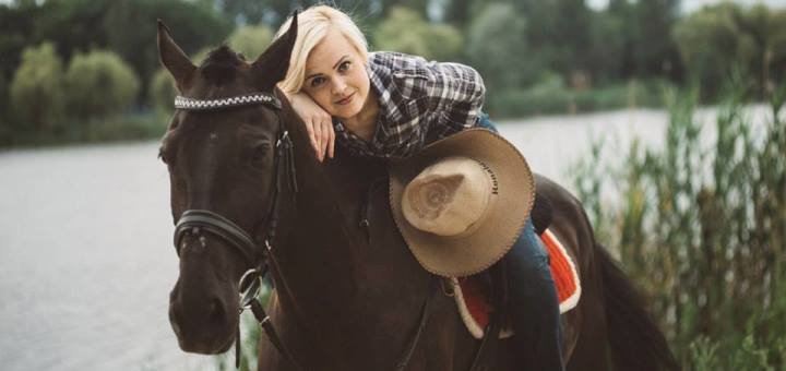 Discounts at the equestrian club &quot;lanzada&quot; 1