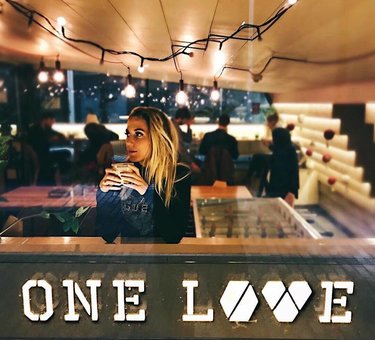 Сеть кофеен One Love в Киеве. Посещайте по акции 8