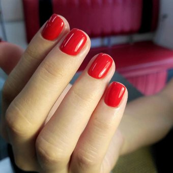 Manicure in the beauty salon "Powder" in Odessa. Do it at a discount.