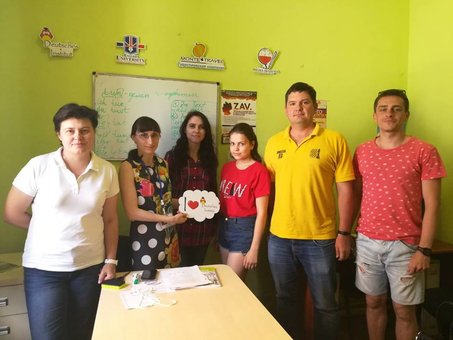 Teaching German at the Deutsches Institut in Kharkov. Pay at a discount.