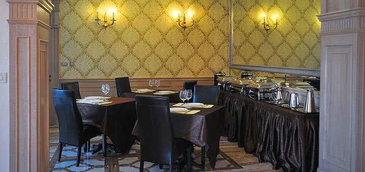 Discounts for rest in the hotel seven seas in odessa30