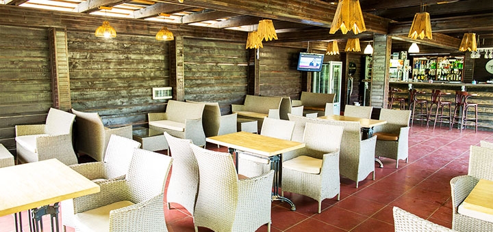 Country complex "Dzherelo". Come relax on the action