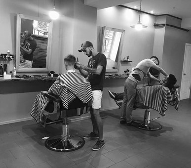 Barbershop "KINGS MAN" in Zaporozhye. Sign up for a haircut for a promotion.