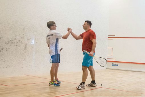 Сквош у фітнес-центрі SquashFitCenter у Львові. Купуйте абонемент зі знижкою.10