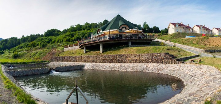 Ресторанно-отельный комплекс «Тироль» в солочине