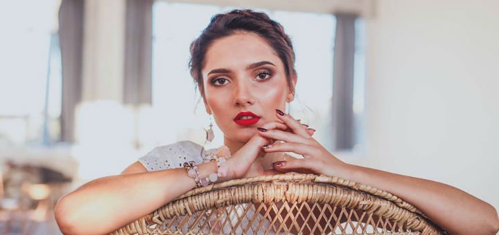 Бижутерия из натурального камня хэнд мейд «Agata Jewelry Store» в Киеве. Покупайте по акции.