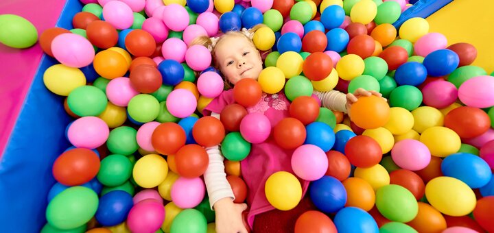 Muraveinik 25 children's club network
