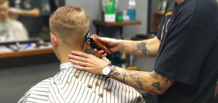 Коррекция бороды, камуфлирование седины в «BRONE Barbershop» 1