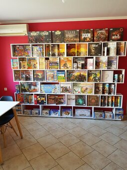 Настільні ігри в прокат в Puzzles у Дніпрі.