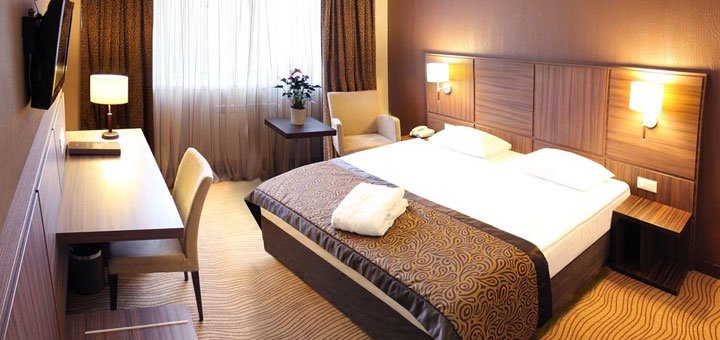 Номер в отеле «President Hotel» в Киеве. Забронировать номер в отеле «President Hotel» со скидкой. Отели в центре Киева.