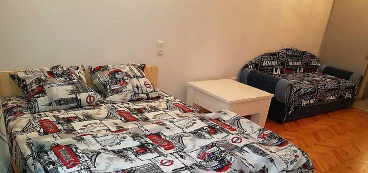 Недорого апартаменти «apartment on doroshenka 1»