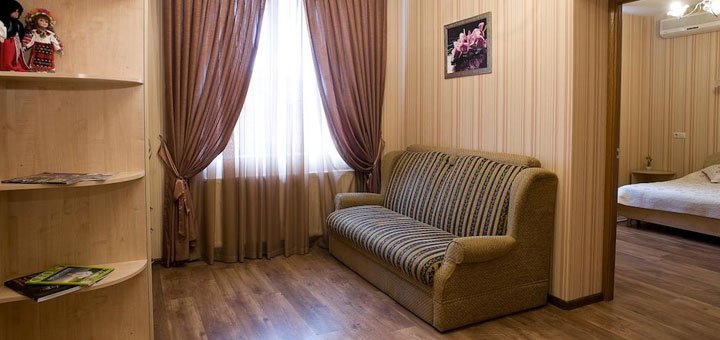 Номер в отеле «Сиеста». Отель «Siesta» под Киевом. забронировать номер со скидкой. Недорогие отели под Киевом.