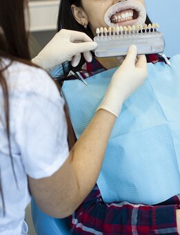 Installation of veneers in dentistry "Bella Vista" Kharkiv. Make an appointment with a dentist with a discount