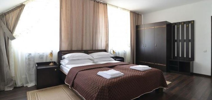 Номер в отеле «Вилла Палома». Отель «Villa Paloma». Забронировать номер со скидкой. Недорогте отель в Киеве.