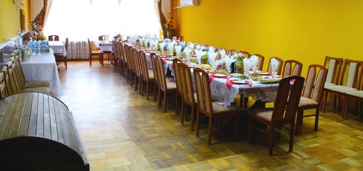 Restaurant in the sanatorium &quot;tokari&quot;. sanatorium &quot;tokari&quot; near sumy. buy a ticket to the sanatorium at a discount. inexpensive resort of mineral waters.