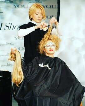 Укладання в салоні Наталії Мошків «Hair space studio» у Києві. Записуйтесь по акції.