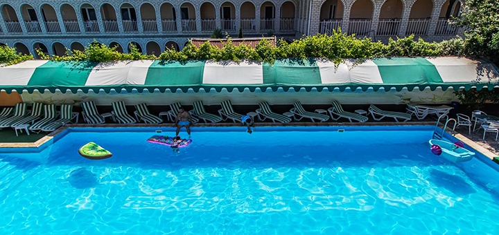 Discounts for rest in the pension Fortetsa in Zhelezny Port16