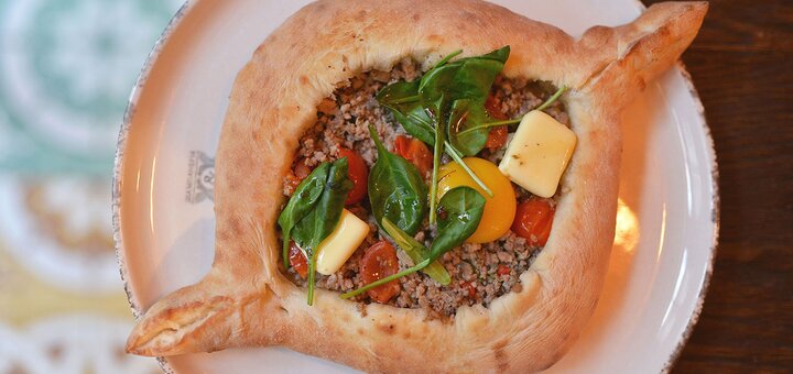 Order khachapuri in the &quot;champagne h&amp;x&quot; cafe in lviv and get a discount