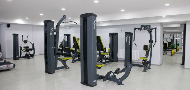 Тренажерный зал в спорт-клубе «Fitness House» в Виннице. Покупайте абонементы в тренажерный по акции.