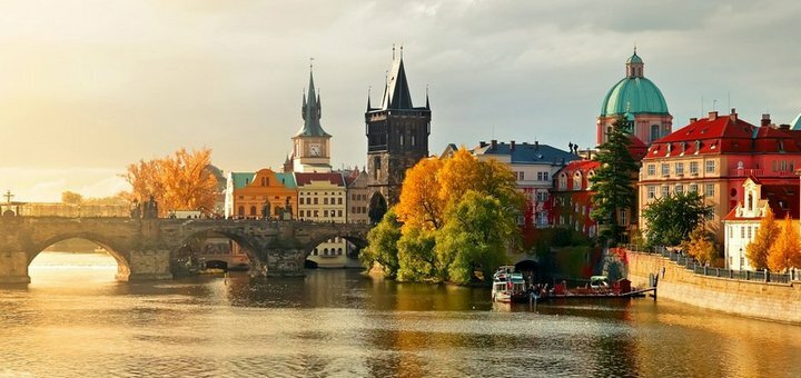 Автобусні тури до Європи від турагентства Tour & Travel у Вінниці. Забронювати зі знижкою.