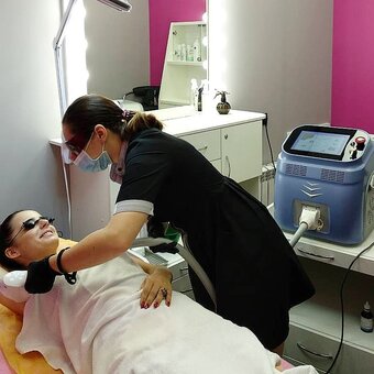 Laser hair removal in the beauty salon zebra poltava. sign up for laser epilation for a promotion