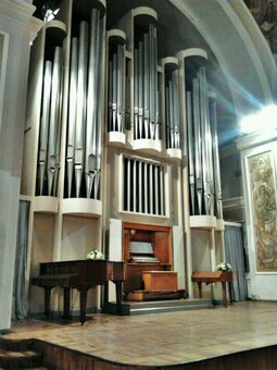 &quot;house of organ and chamber music&quot; dnipro