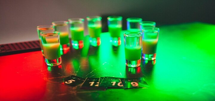Promotional offers in hookah-art bar luna
