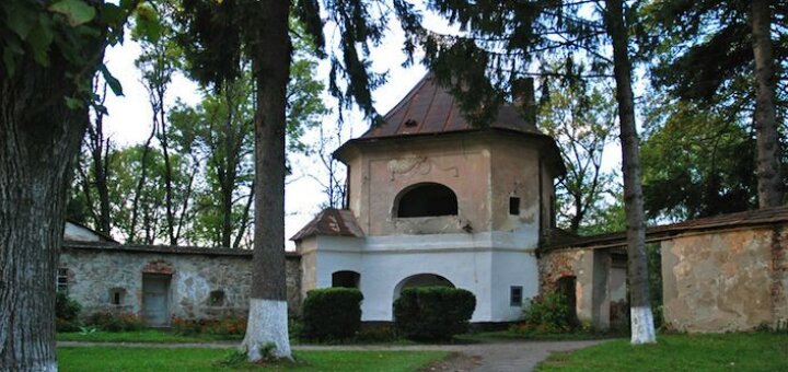 «Довжанский замок»