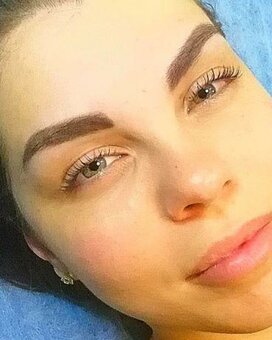 Permanent makeup for lips and eyebrows in the Triniti_beauty office in Kiev. Sign up for a promotion.