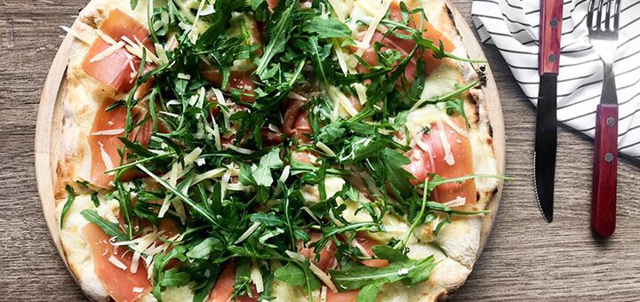 Pizzeria &quot;buhari&quot; in kharkov. order pizza at a discount.