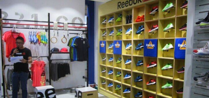 Низкие цены спортивный магазин «Reebok»