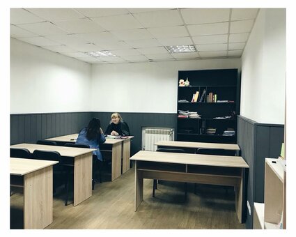 POLYGLOT на Покровской