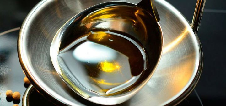 Растительное масло холодного отжима в интернет-магазине «Oil Premium». Покупайте натуральное нерафинированное масло по акции.