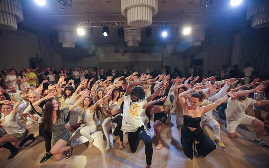 Dance classes at the alma besso dance school