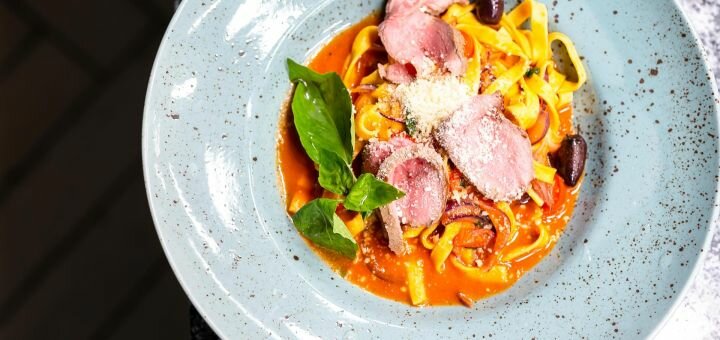 Discounts in the amato restaurant chain