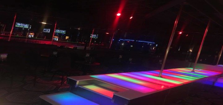 Discounts at the flash dancers club