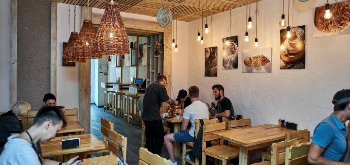 Discount on all menus in the Live Bread coffee shop in Lviv