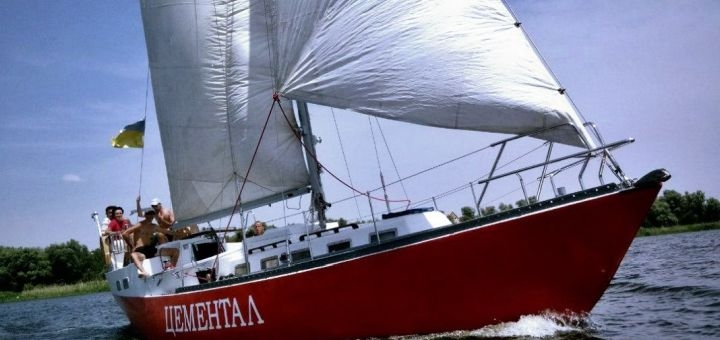 Катание на яхте Цементал в Днепре